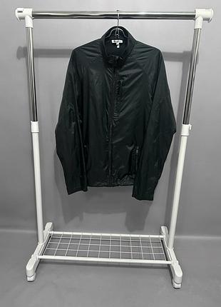 Вітровка aquascutum