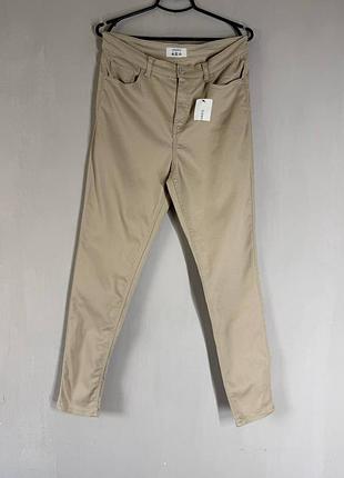 Новые бежевые джинсы скинни terranova (eu 44 / l-xl)