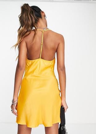 Сатинове плаття bershka