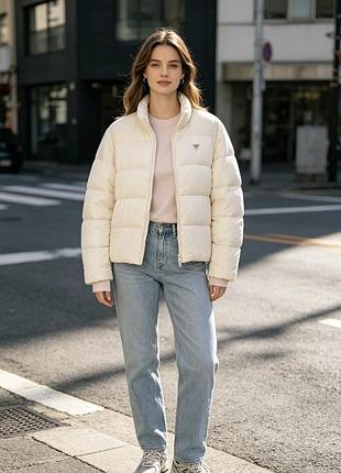 Жіноча куртка guess женская