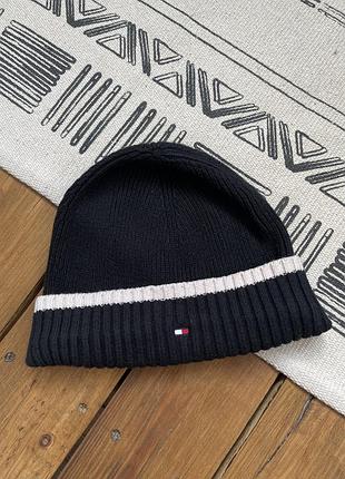 Шапка чорна з маленьким лого tommy hilfiger кашемір бавовна