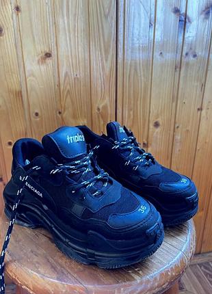 Кросівки balenciaga triple s