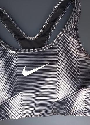 Топ спорт р.м  nike