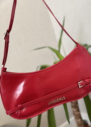 Сумочка на плече в стилі jacquemus червона