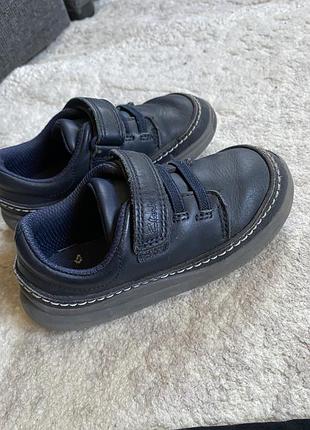 Шкіряні сині кросівки туфлі clarks 24