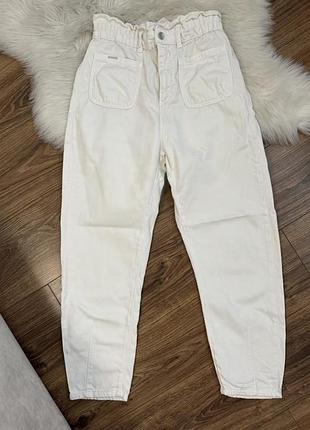 Джинсы мом от zara
