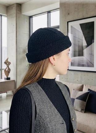 Стильна  та затишна в'язана шапка, handmade, докерка, бини