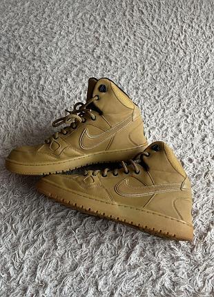 Чоловічі демісезонні кросівки nike son of force оригінал