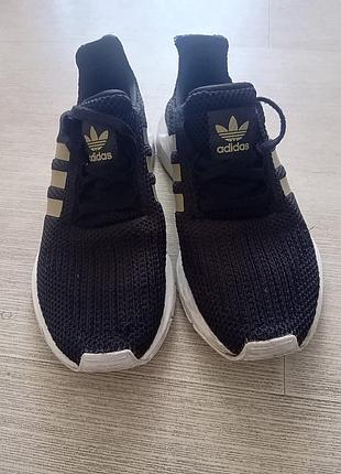 Кроссовки оригинал adidas