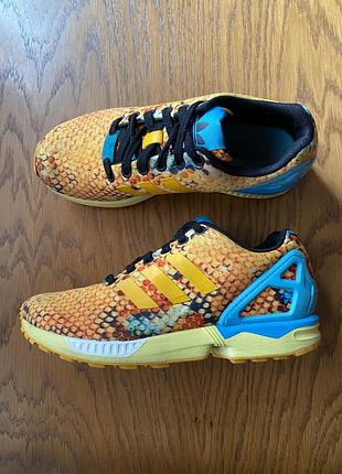 Жіночі ретро кросівки adidas zx flux