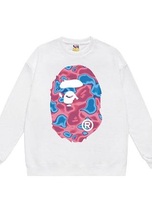 Великий вибір брендових світшотів a bathing ape (bape) у різноманітних кольорах та принтах.