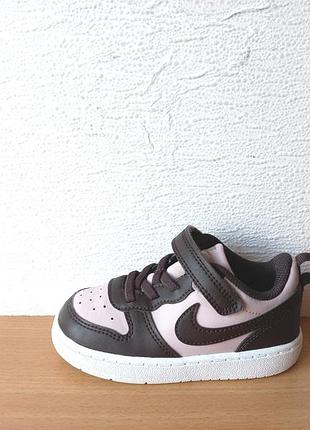 Классные кроссовки nike 25 р. стелька 15,5 см.