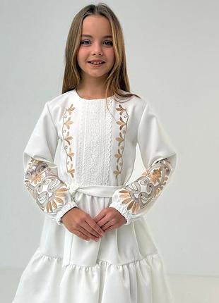 Сукня для дівчинки