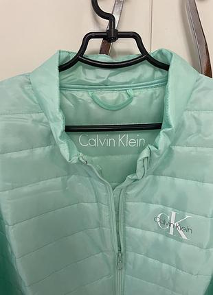 Курточка куртка жіноча світлого бірюзового  великого розміру бренду calvin klein