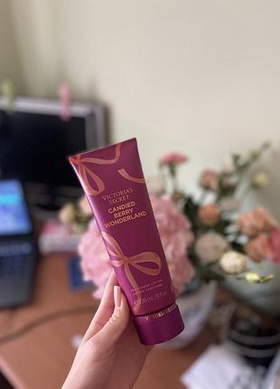 Victoria’s secret candied berry wonderland — лосьйон 💞