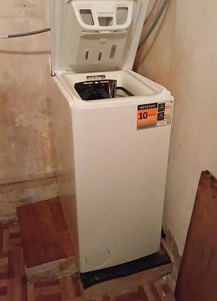 Самовывоз до 8 сентября // стиральная машина indesit (вертикальная загрузка, 5 кг) самовывоз