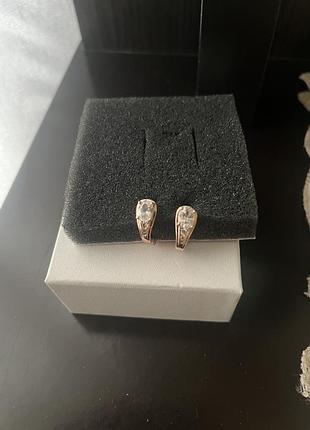 Сережки медичне золото