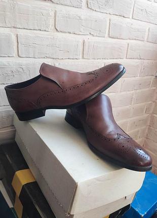 Брогі туфлі clarks