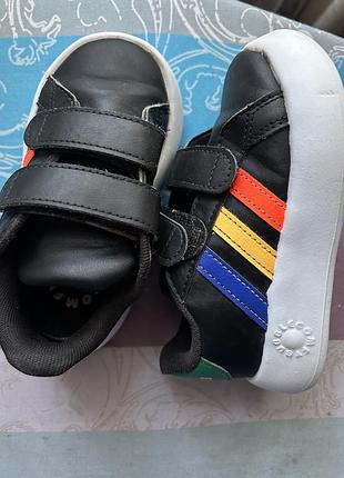 Кросівки дитячі adidas
