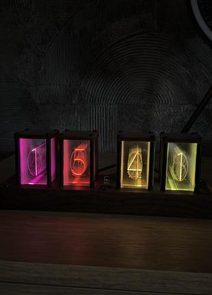 Настільний годинник rgb nixie clock led tube simulation