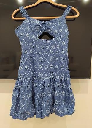Платье/платье zara. летнее модное и классное платье в идеальном состоянии. пи


дойдет на размер s.