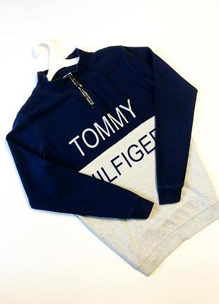 Двухцветный кофта-свитшот Tommy hilfiger на молнии
стильная и качественная кофта от бренда tommy hilfiger в темно-синем и сером цветах