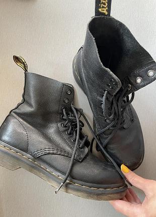Чорні чоботи/черевики з натуральної мʼякої шкіри dr. martens pascal