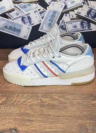 Кросівки, adidas, чоловічі, мають білий колір, розмір 40, розмір устілки 25,5 сантиметрів.