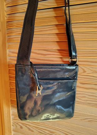 Кожаная лакированная сумка кросс -боди radley london оригинал цвет teal