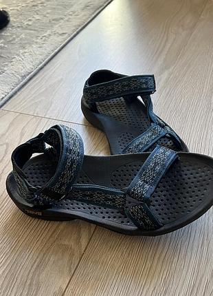 Сандали  teva