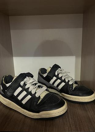Кросівки adidas оригінал 38