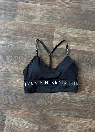 Спортивний топ nike air dri fit розмір s