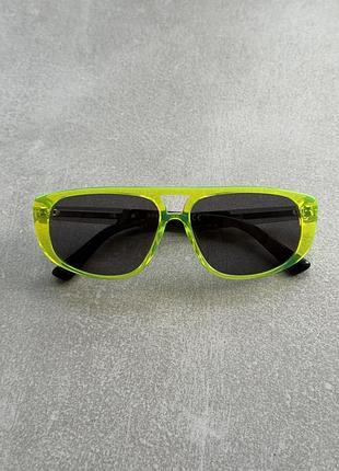 Окуляри сонцезахисні diesel unisex sunglasses dl030693n54 - shiny light green/green - plastic