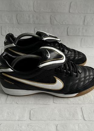 Футзалки найт темпо nike timempo leather in pro size 44 размер кожаные профессиональные бампы залки кроссовки кроссовки для спортзала футбола профи ор