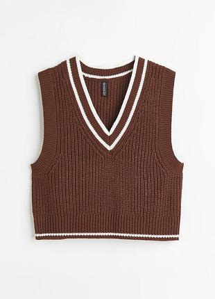 Шоколадний в'язаний жилет h&m divided у коледж-стилі