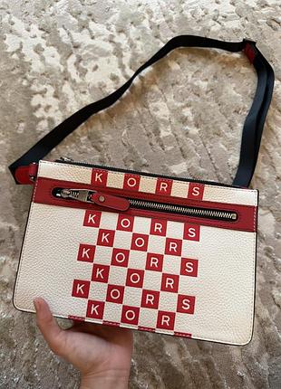 Жіноча шкіряна сумка michael kors hudson білий з червоним оригінал майкл корс через плече