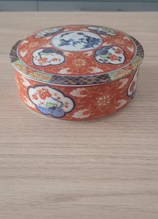 Японська порцелянова шкатулка імарі (eisetsu / 栄雪陶器) / японская фарфоровая шкатулка имари