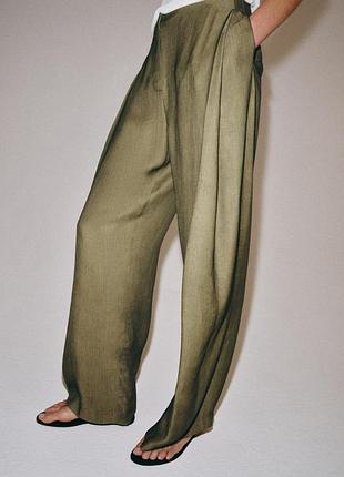Струйные брюки zara