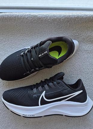 Кросівки 37.5р. nike