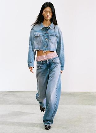 Вкорочена джинсова куртка  zara розмір  l