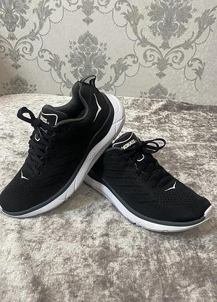 Кросівки hoka