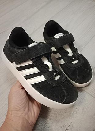 Кроссовки adidas