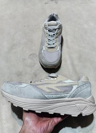 Мужские кроссовки распаровка hi-tec shadow 
45-46