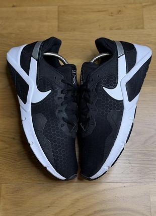 Чоловічі кросівки nike legend essential 2