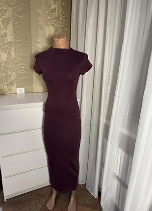 Трендова жіноча сукня 👗 кольору бурунді