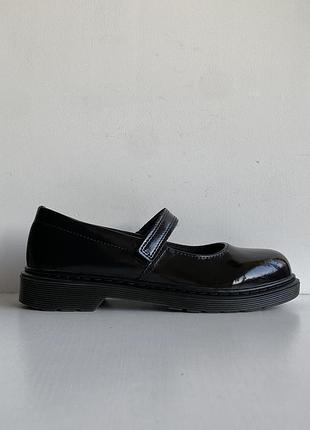 Dr. martens maccy ii туфлі шкіряні / лаковані mary jane