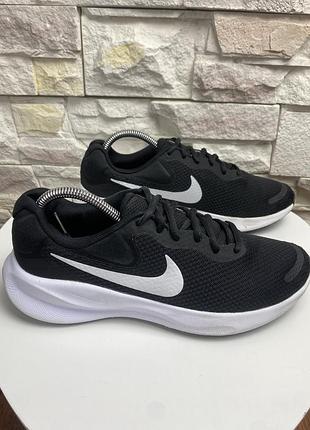 Оригінальні кросівки nike revolution