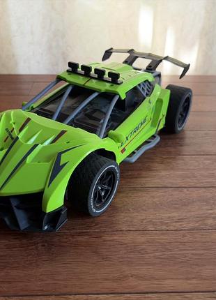 Гоночна машинка extreme 1:24 салатова (без пульта)
