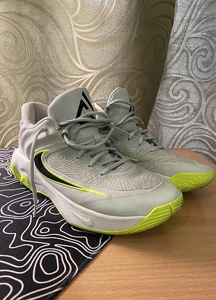 Nike giannis immortality 4 2
