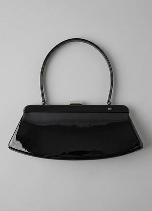 Escada сумка чорного кольору